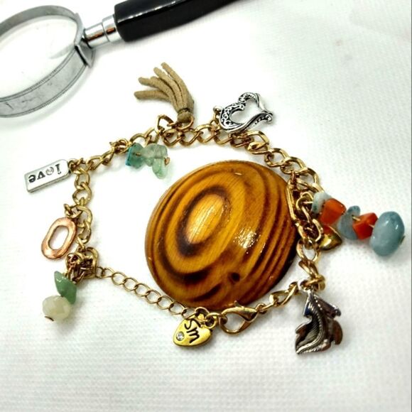 Native American woodland adventure bracelet charm styled - Picture 1 of 2